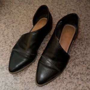 Needle and thread asymmetrical